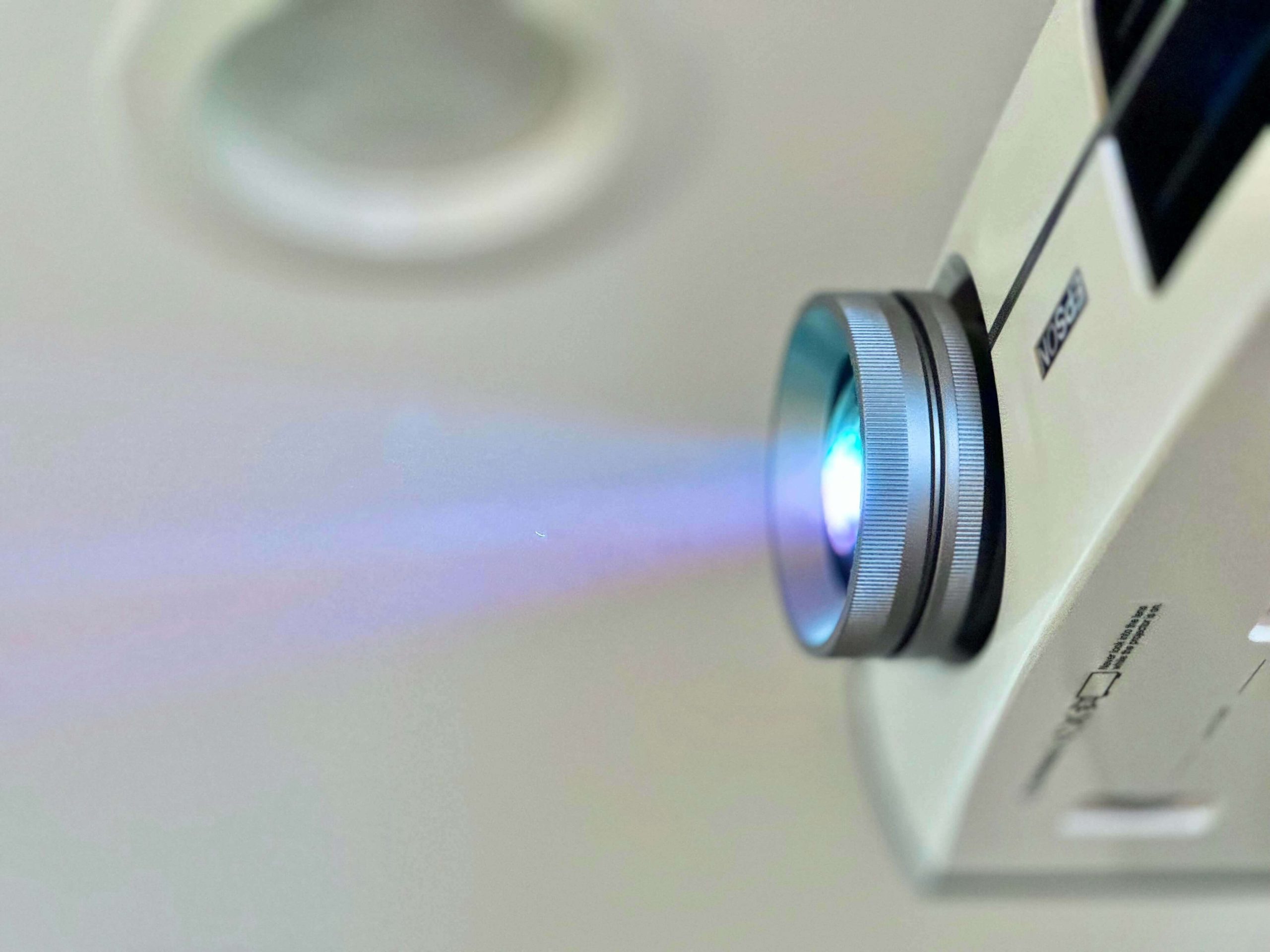 Home cinema projector